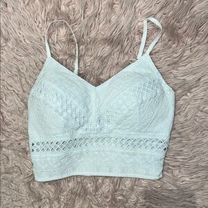 White Lace Bralette Crop Top – Size S 🤍